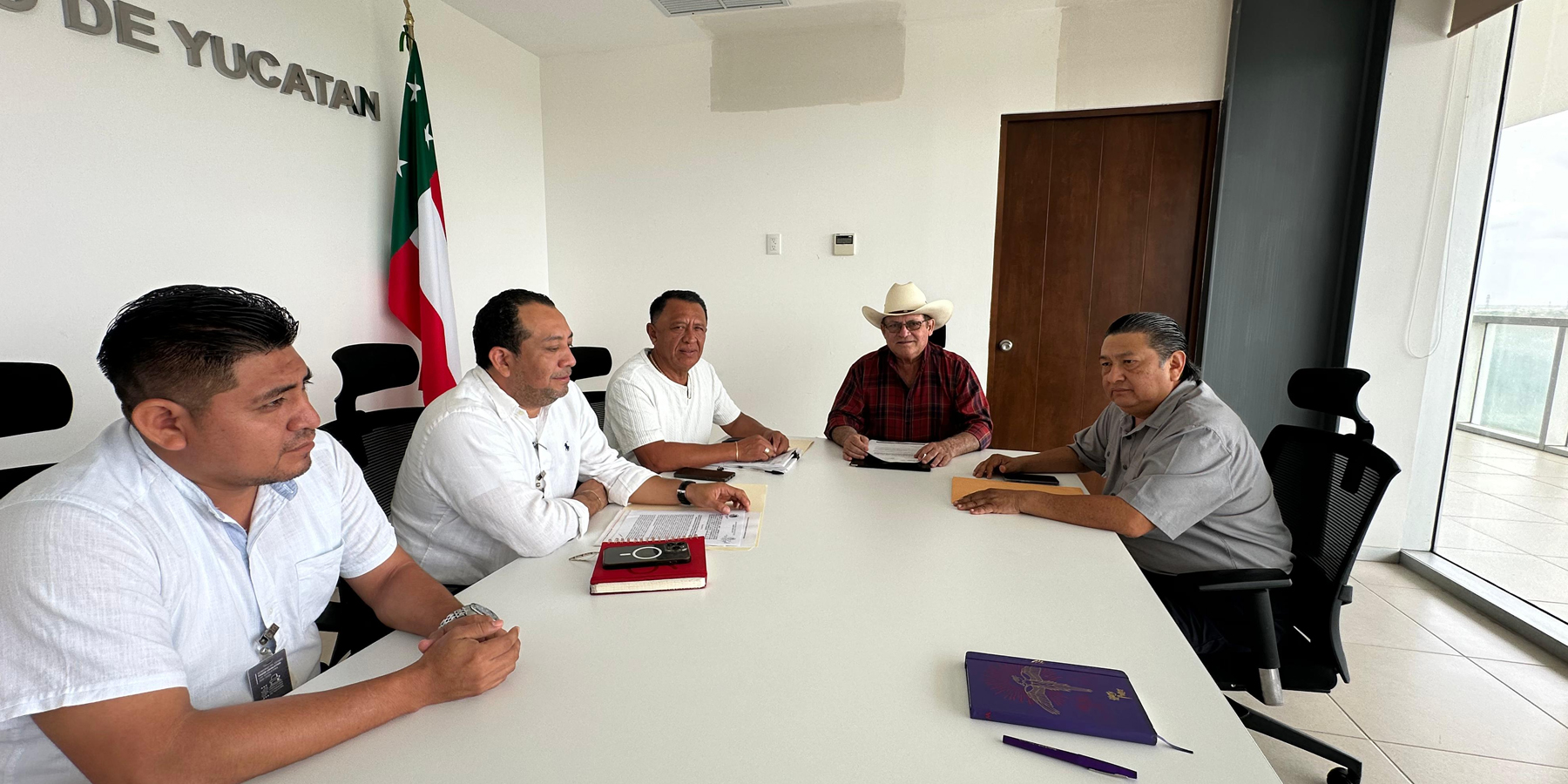 Diálogo entre el Congreso y el Presidente Municipal de Chichimilá